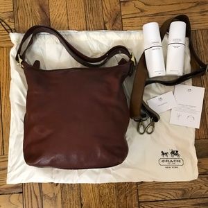 COACH Leather Legacy Duffle bag in Cognac/Brown